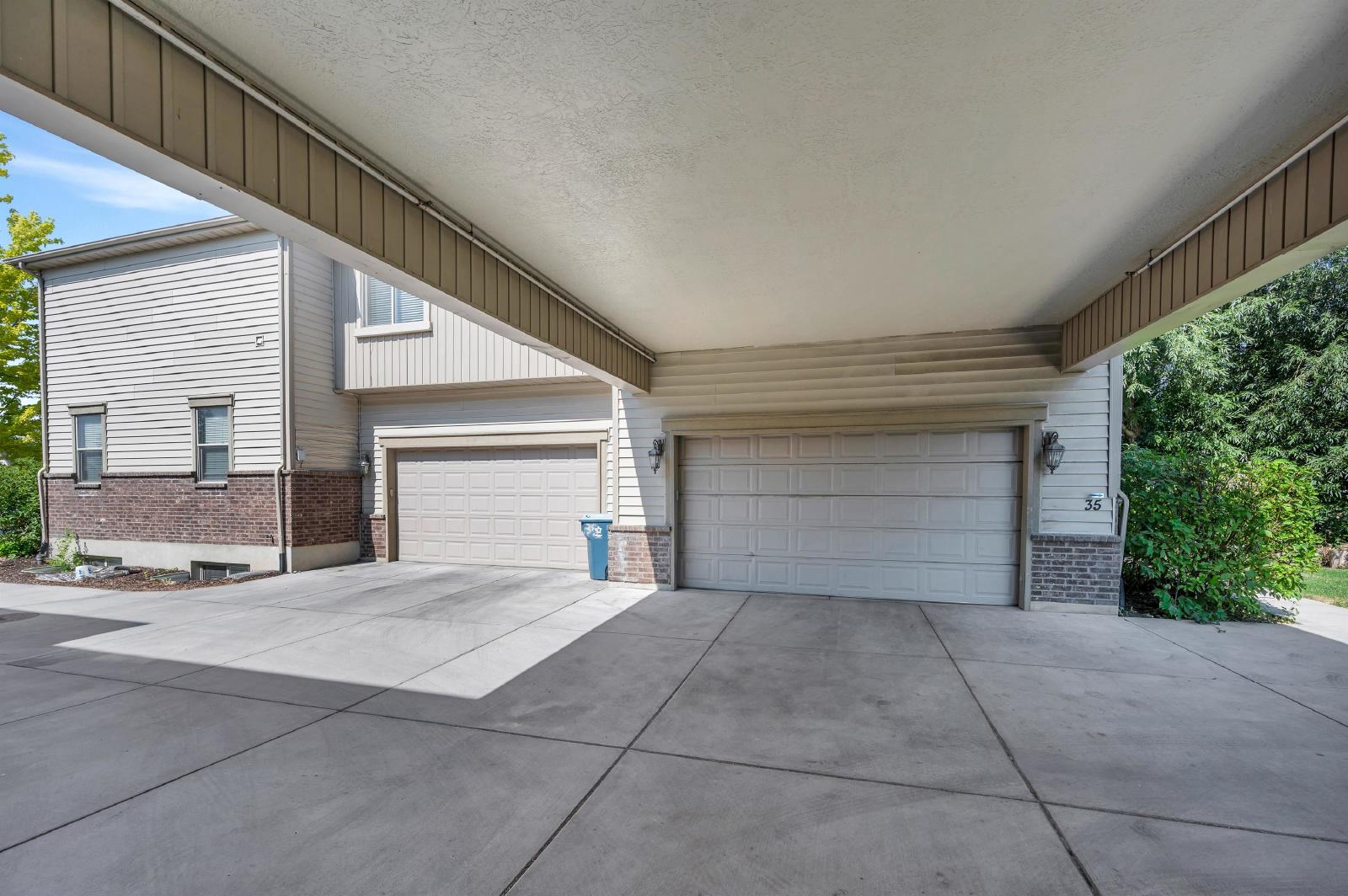 35 E 150 N - 1 property image