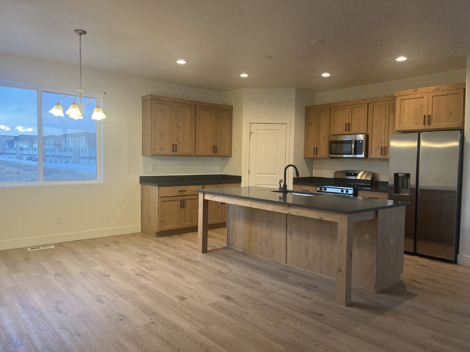 862 W 480 S - 1 property image