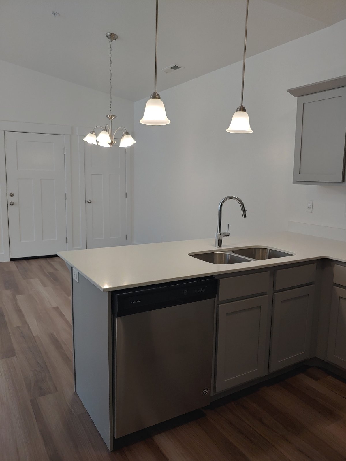 1816 W Eaglewood Dr - P303 - P303 property image