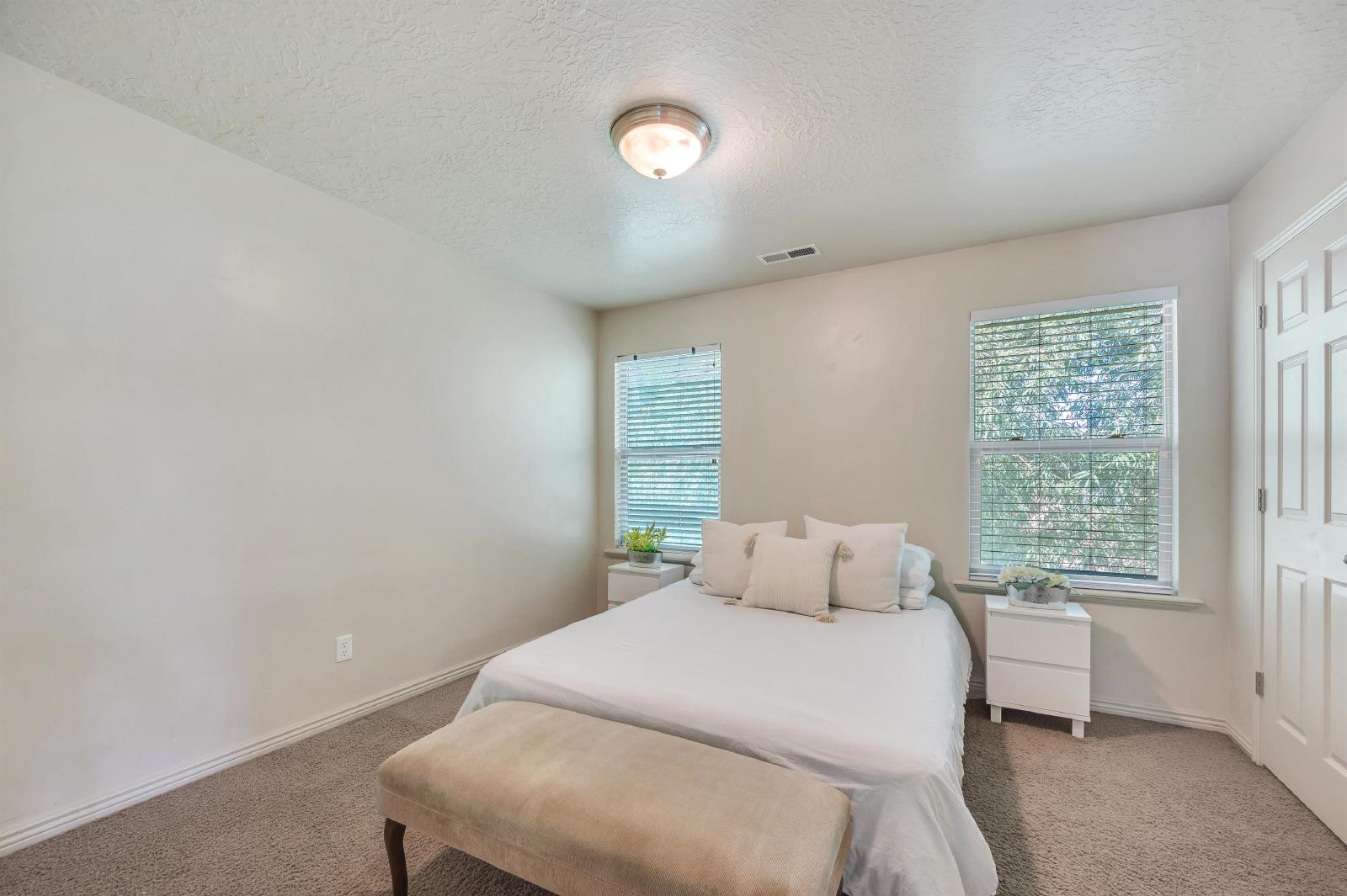 35 E 150 N - 1 property image