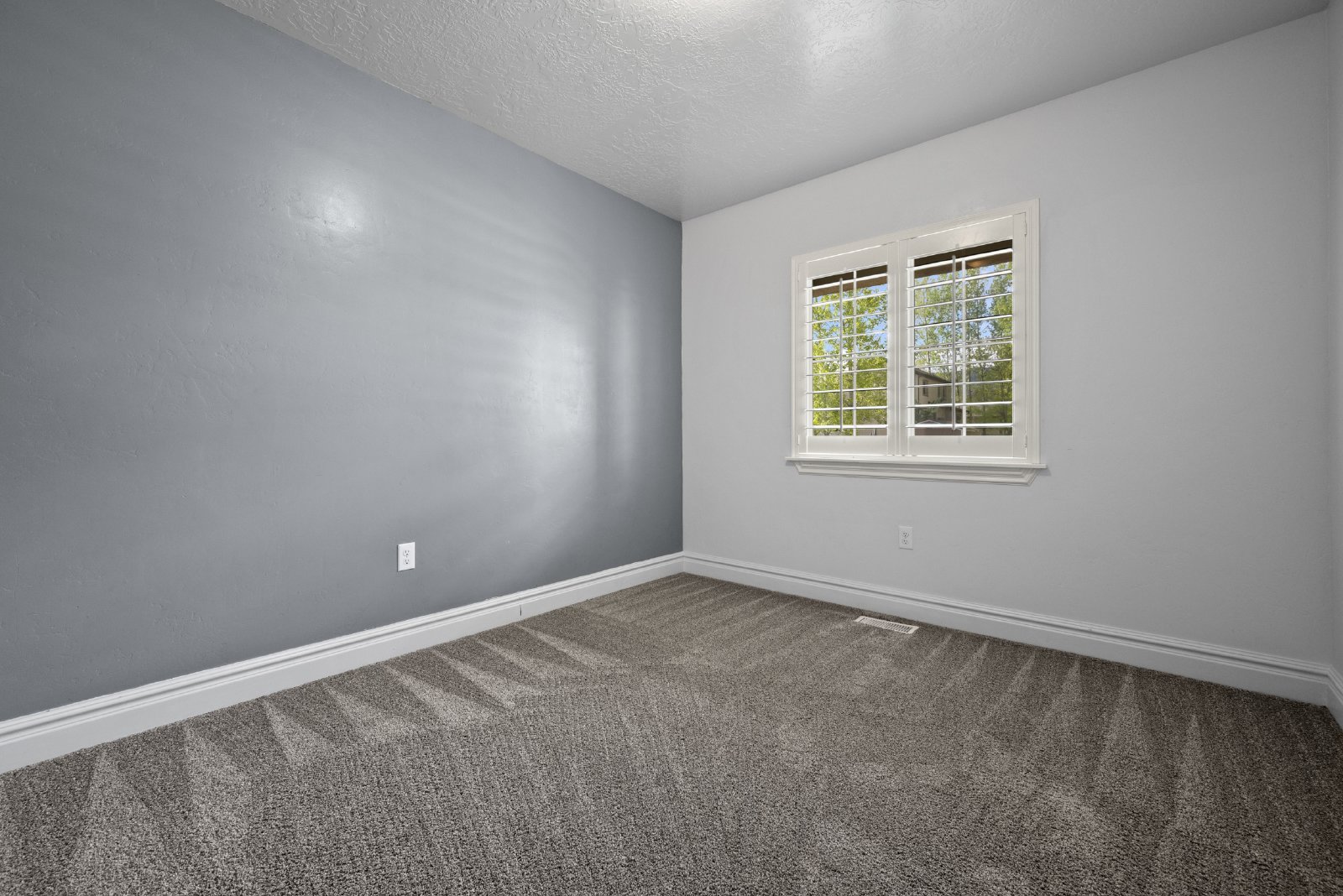 475 East 2110 South - 1 property image