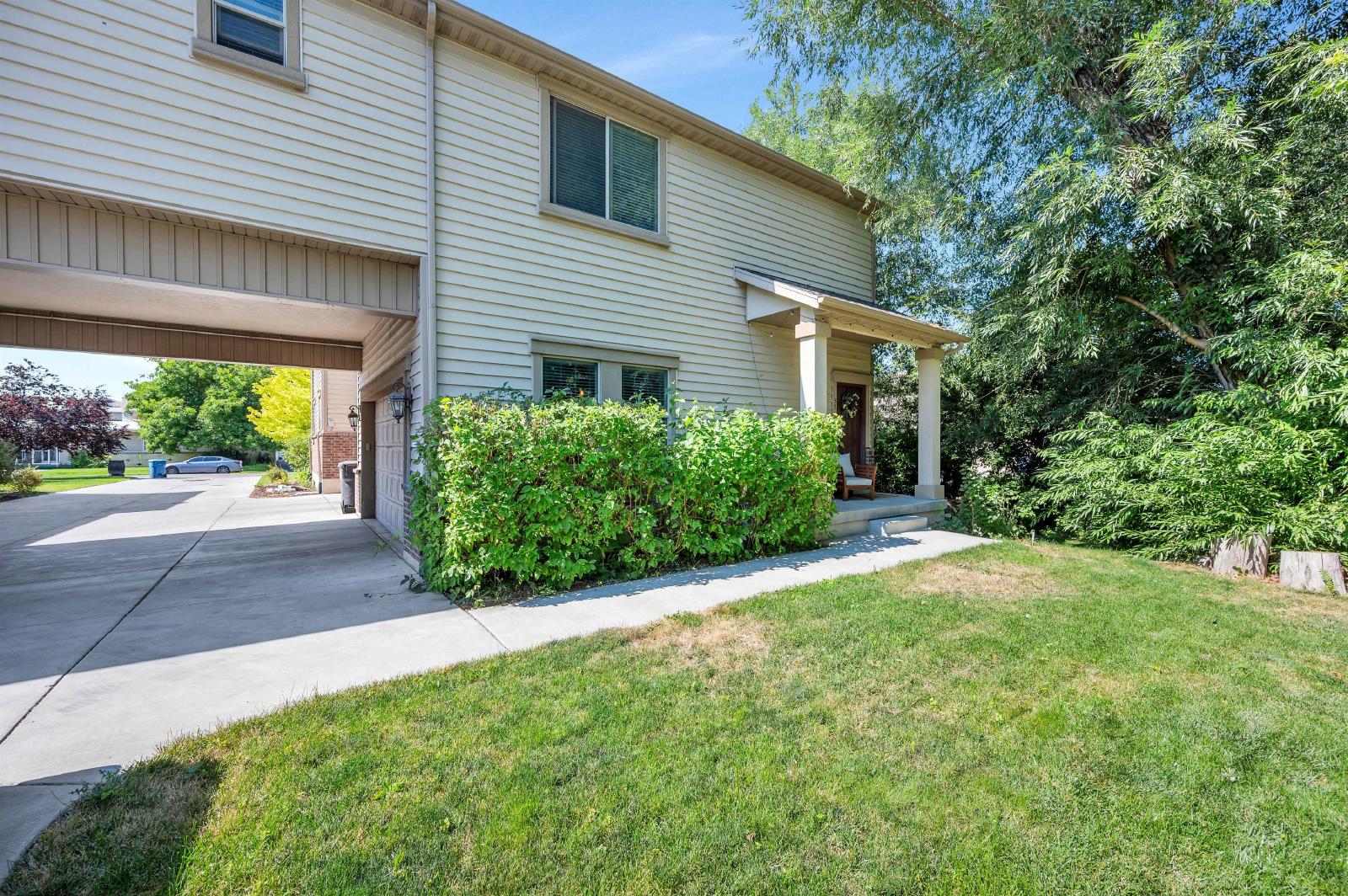 35 E 150 N - 1 property image