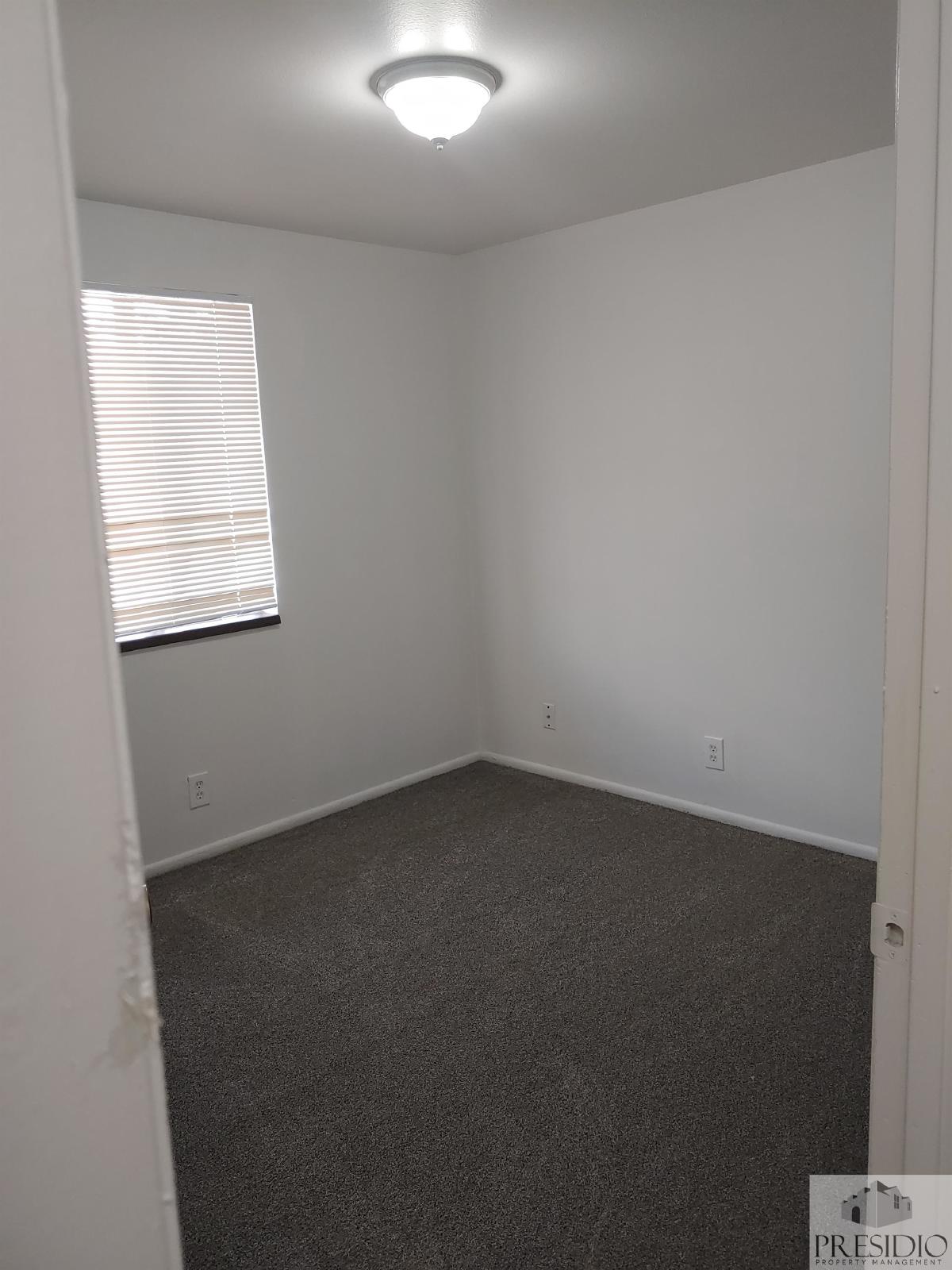 652/654/656/658 North 400 West - 654 property image