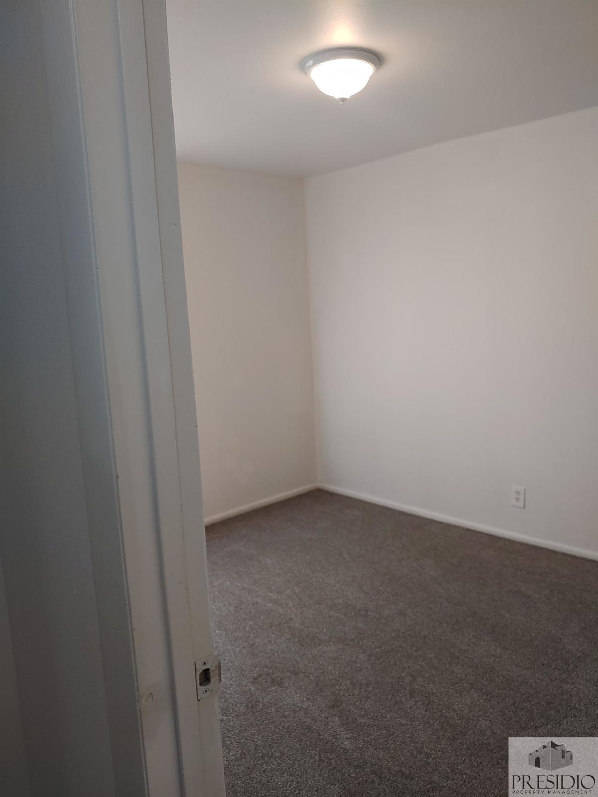 652/654/656/658 North 400 West - 654 property image