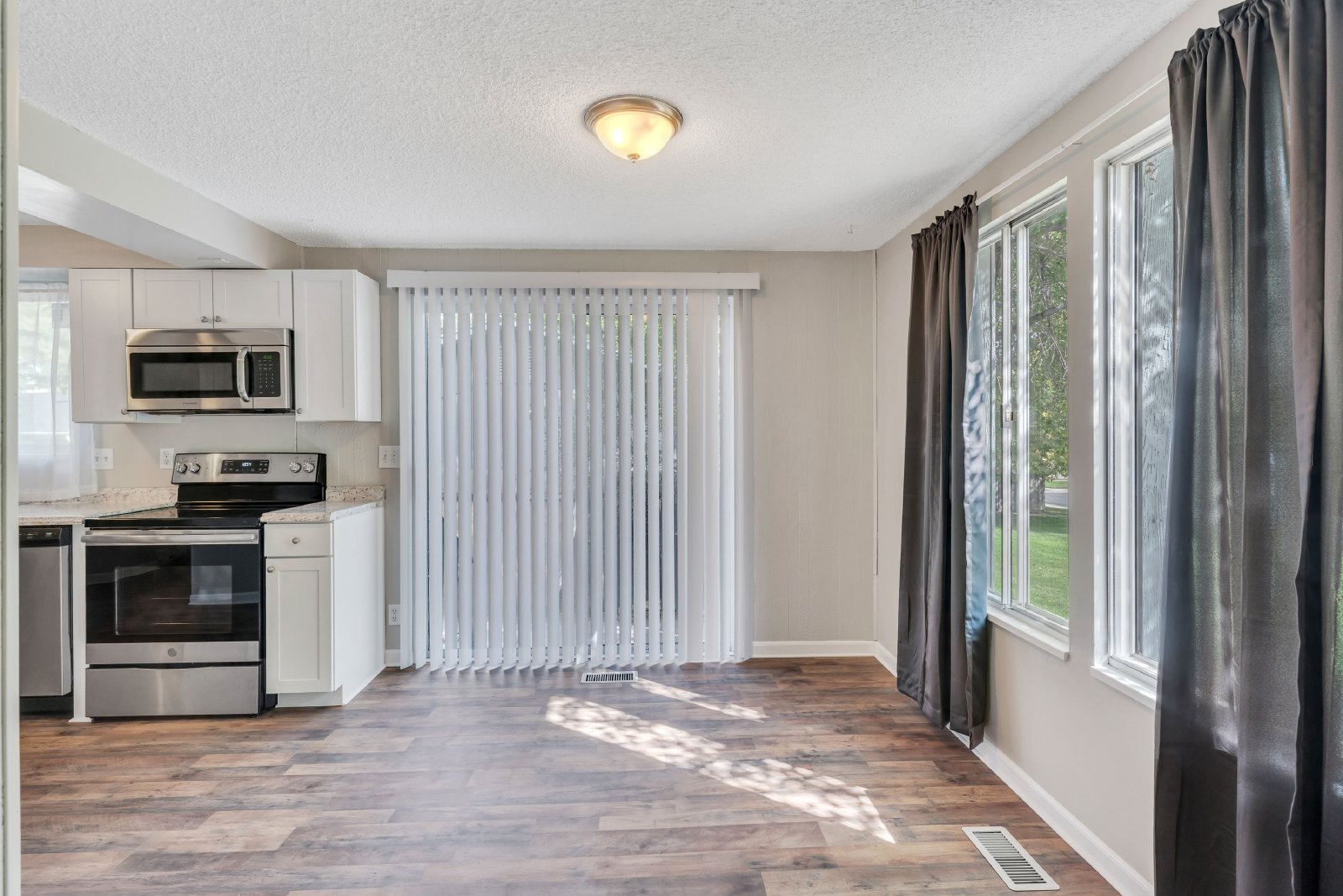 3076 Westcove Drive - 1 property image