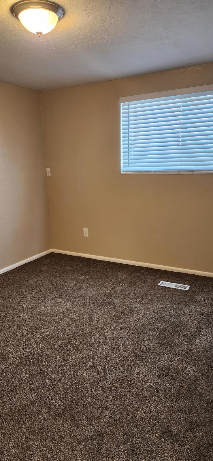 550 West 200 South - 4 property image