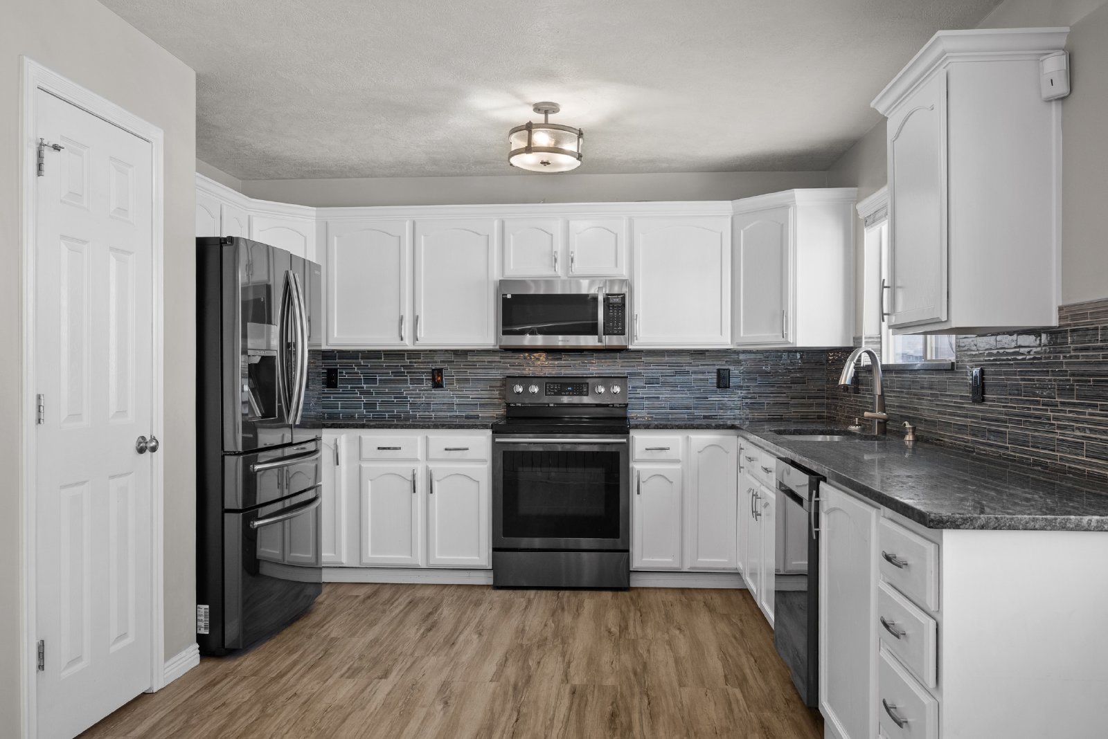 2317 N 2080 W - 1 property image