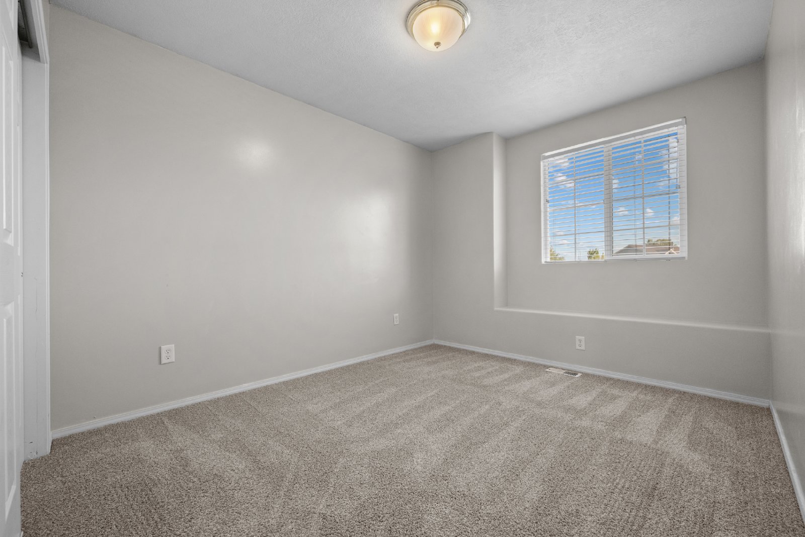 2317 N 2080 W - 1 property image