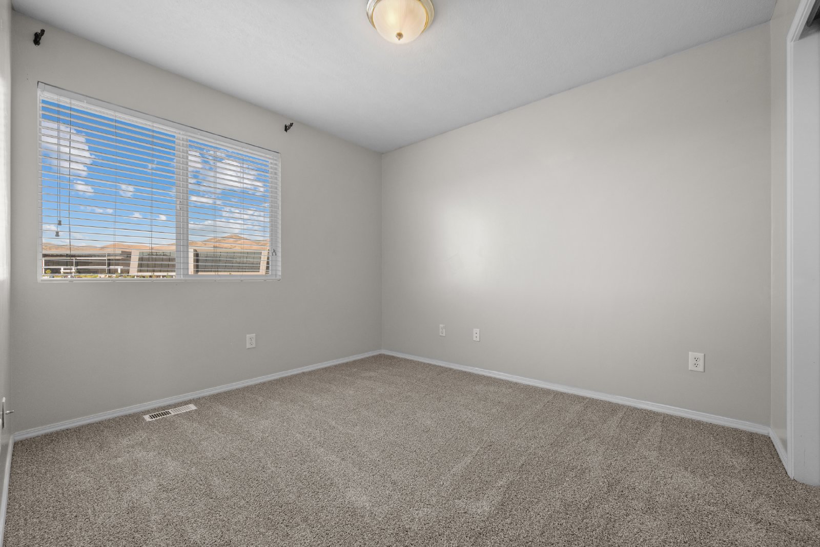 2317 N 2080 W - 1 property image