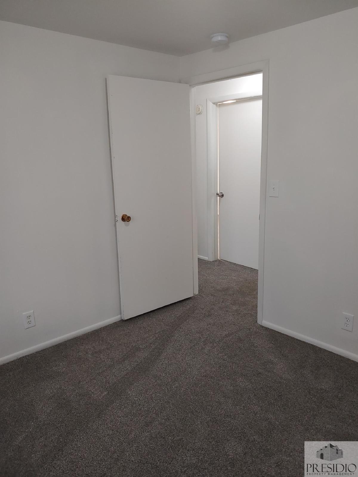 652/654/656/658 North 400 West - 656 property image