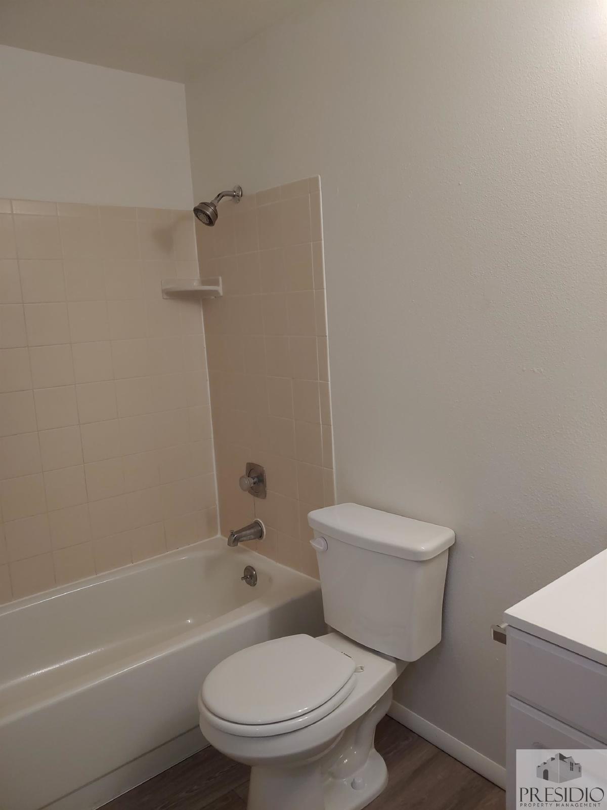 652/654/656/658 North 400 West - 656 property image