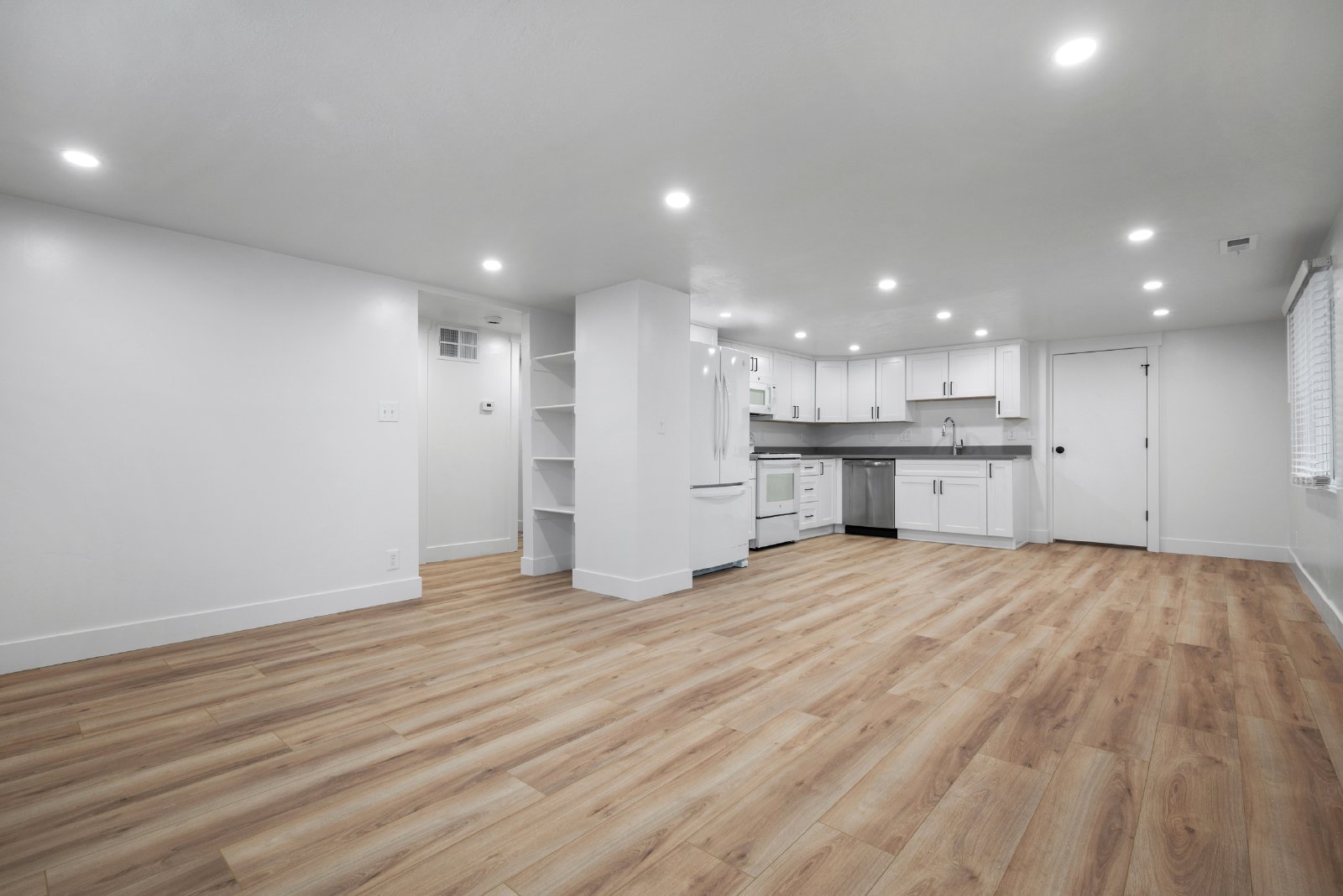 164 N 1000 E - UP property image