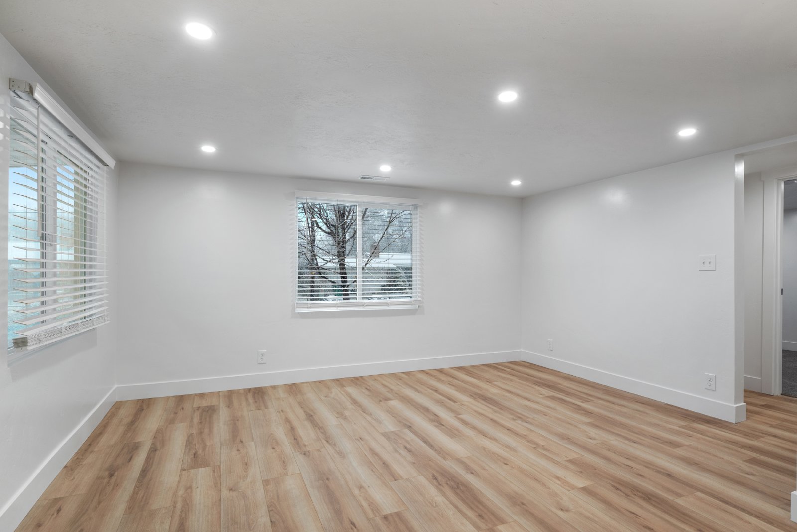 164 N 1000 E - UP property image