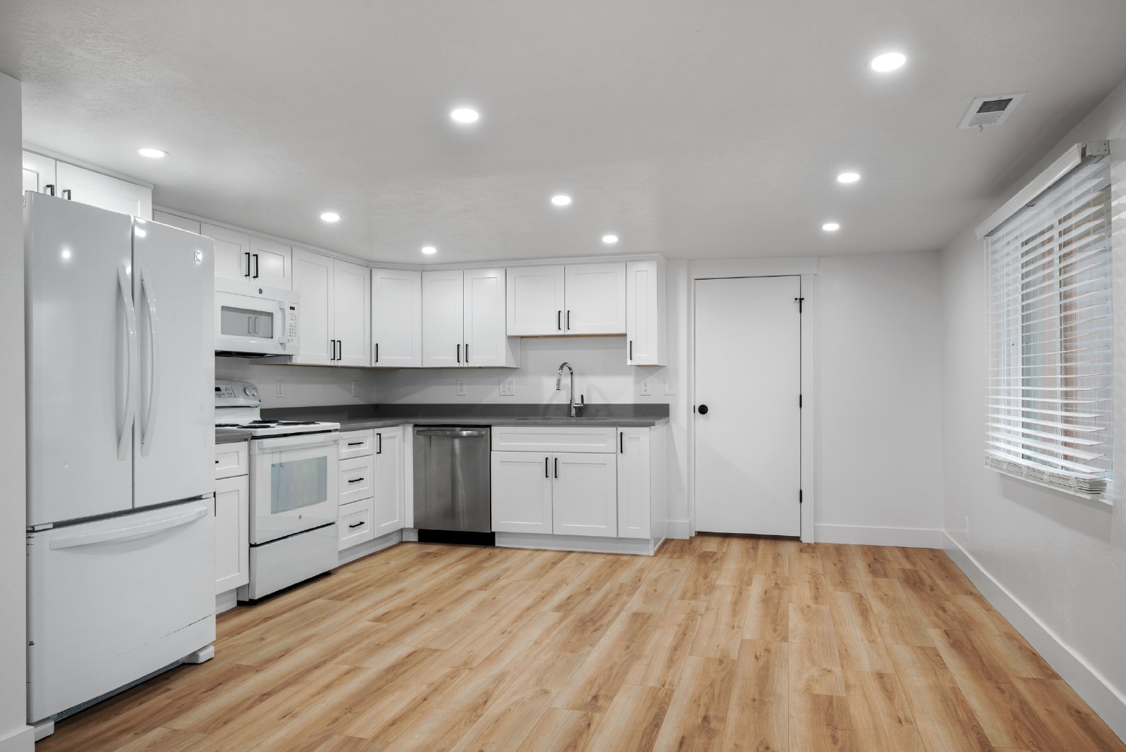 164 N 1000 E - UP property image