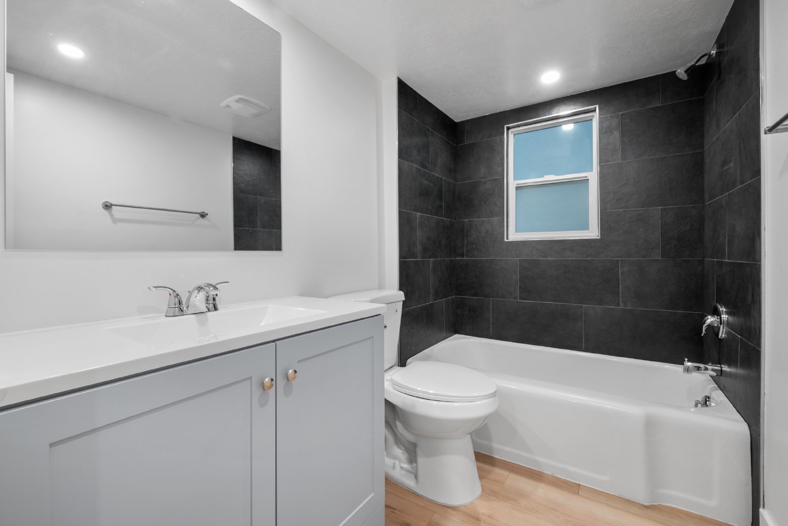 164 N 1000 E - UP property image