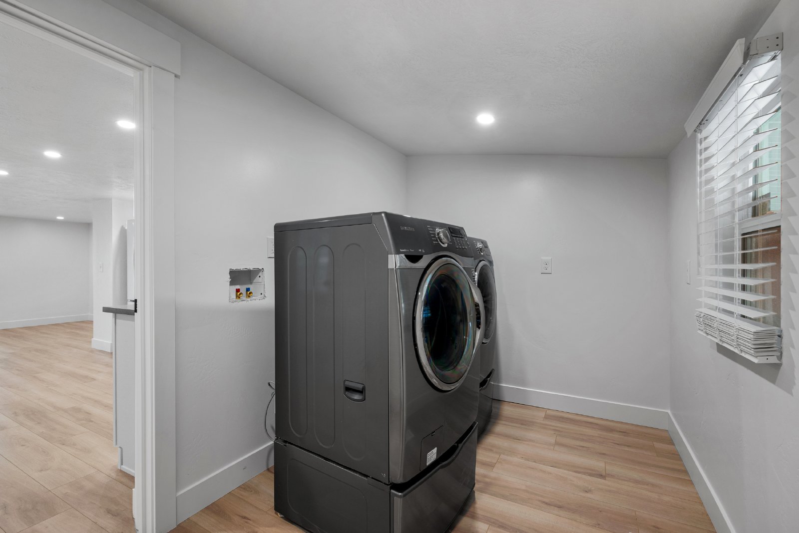 164 N 1000 E - UP property image