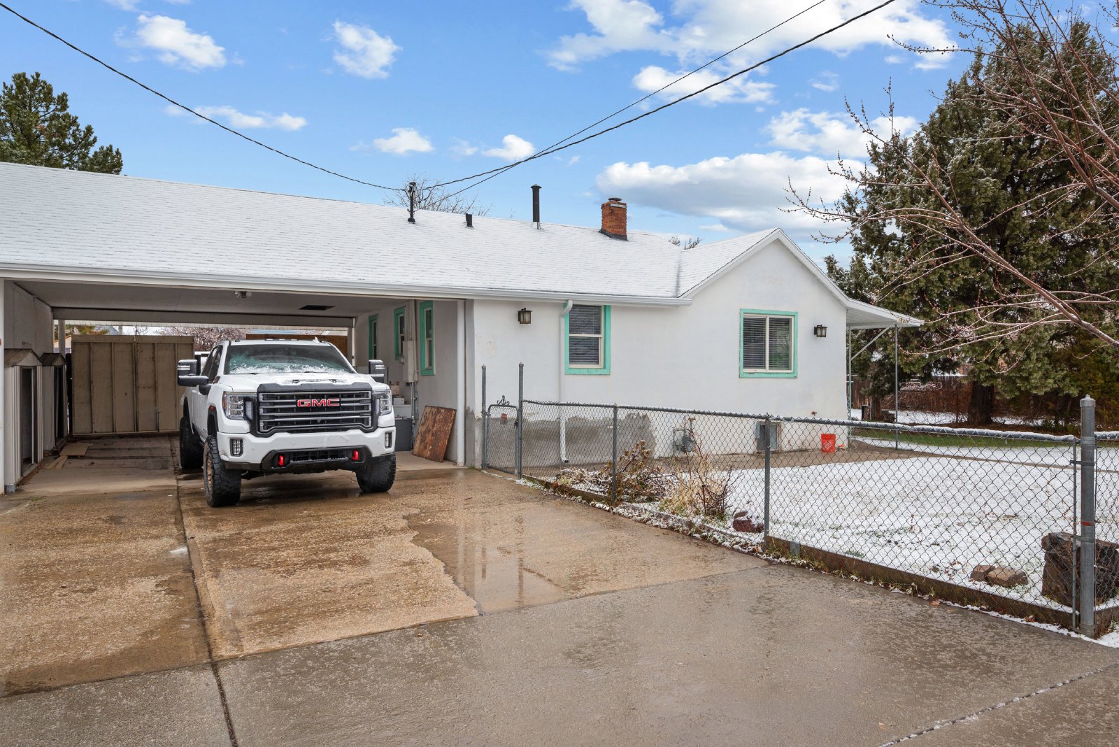 164 N 1000 E - UP property image