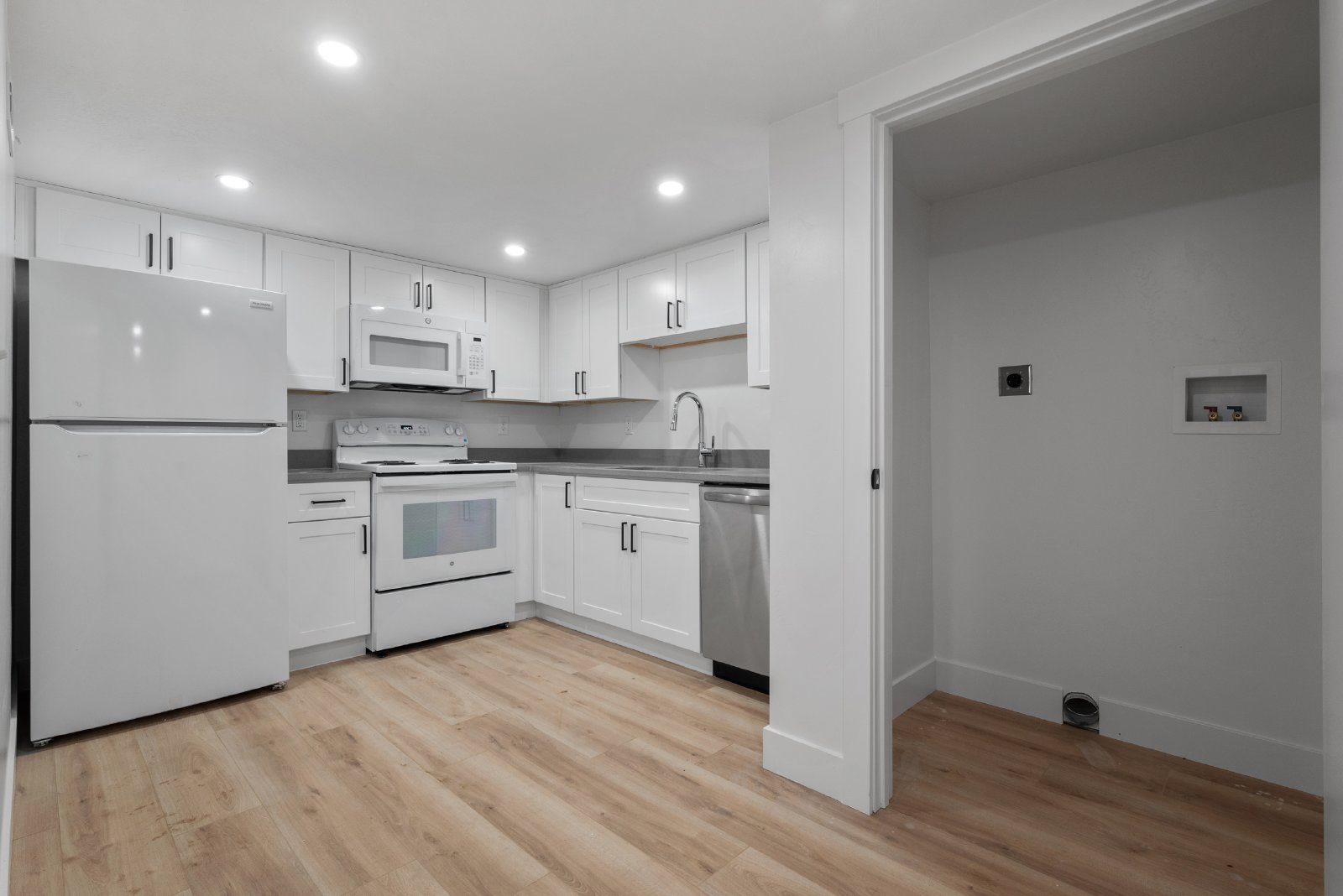 164 N 1000 E - DWN property image