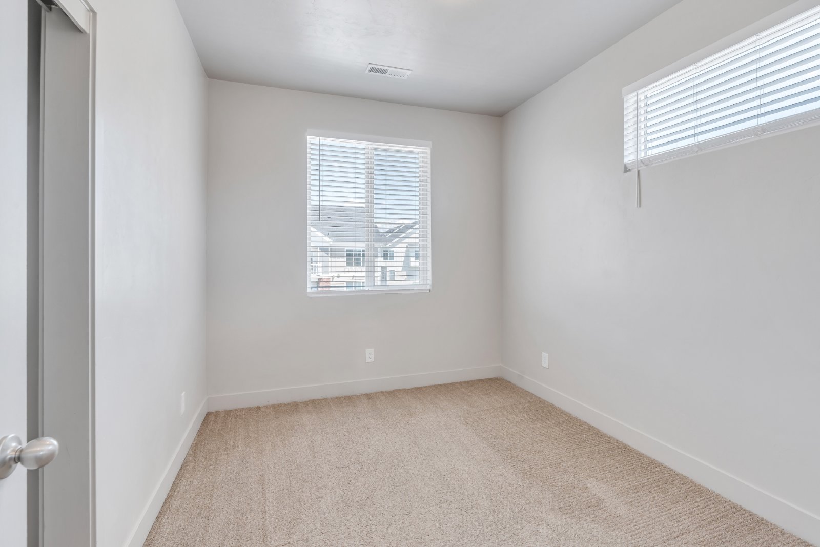 708 West Bronze Leaf Rd - 1 property image