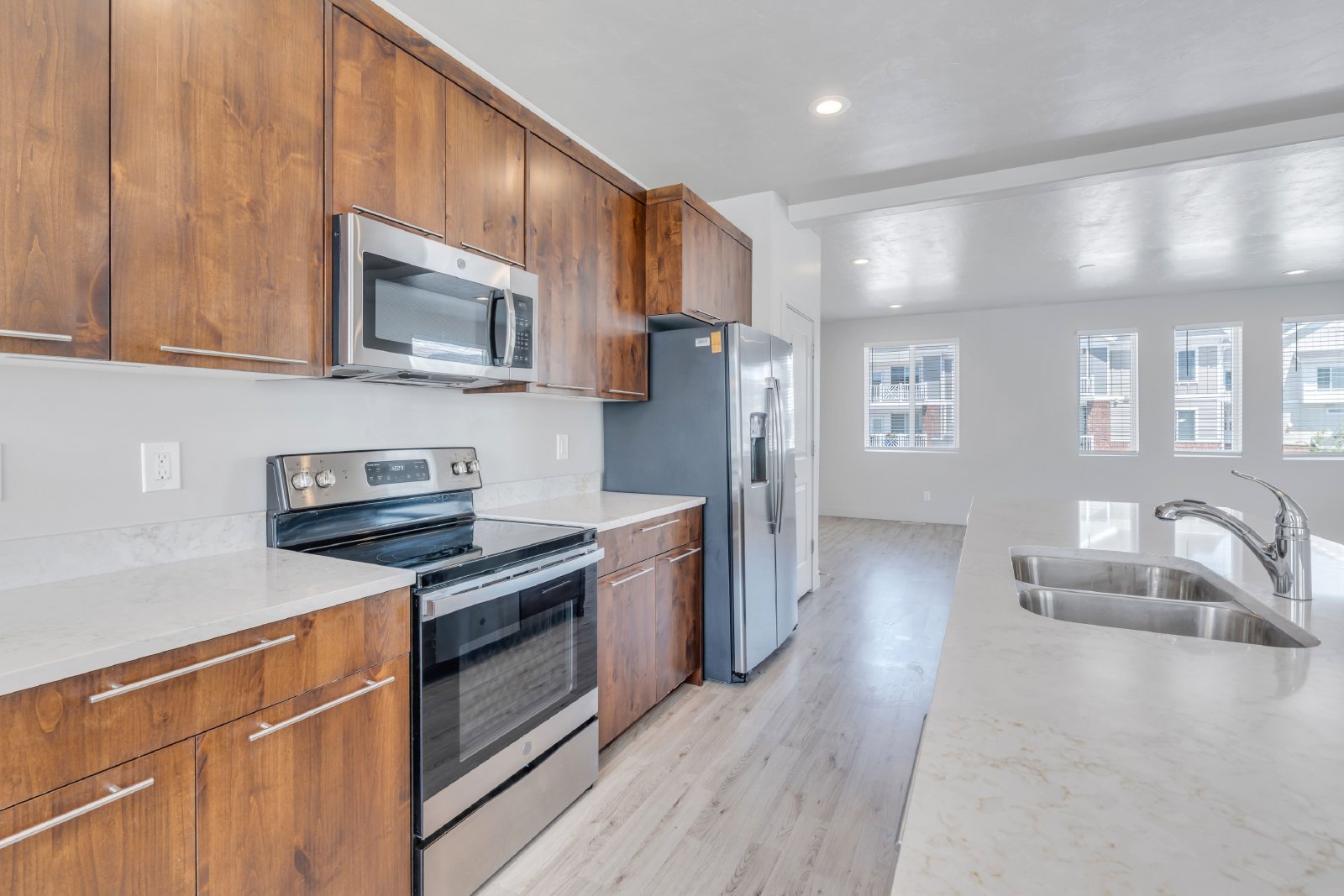 708 West Bronze Leaf Rd - 1 property image