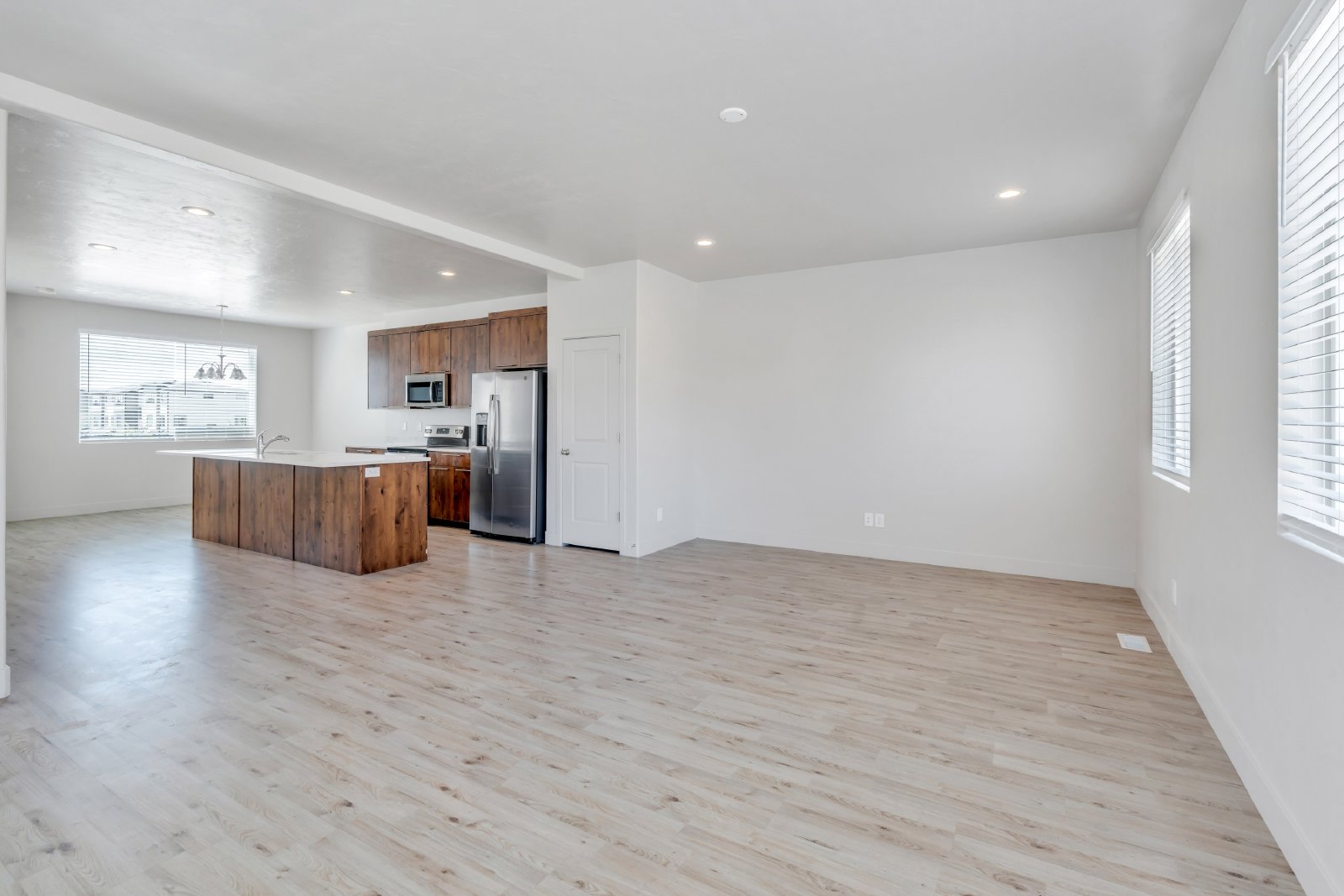 708 West Bronze Leaf Rd - 1 property image