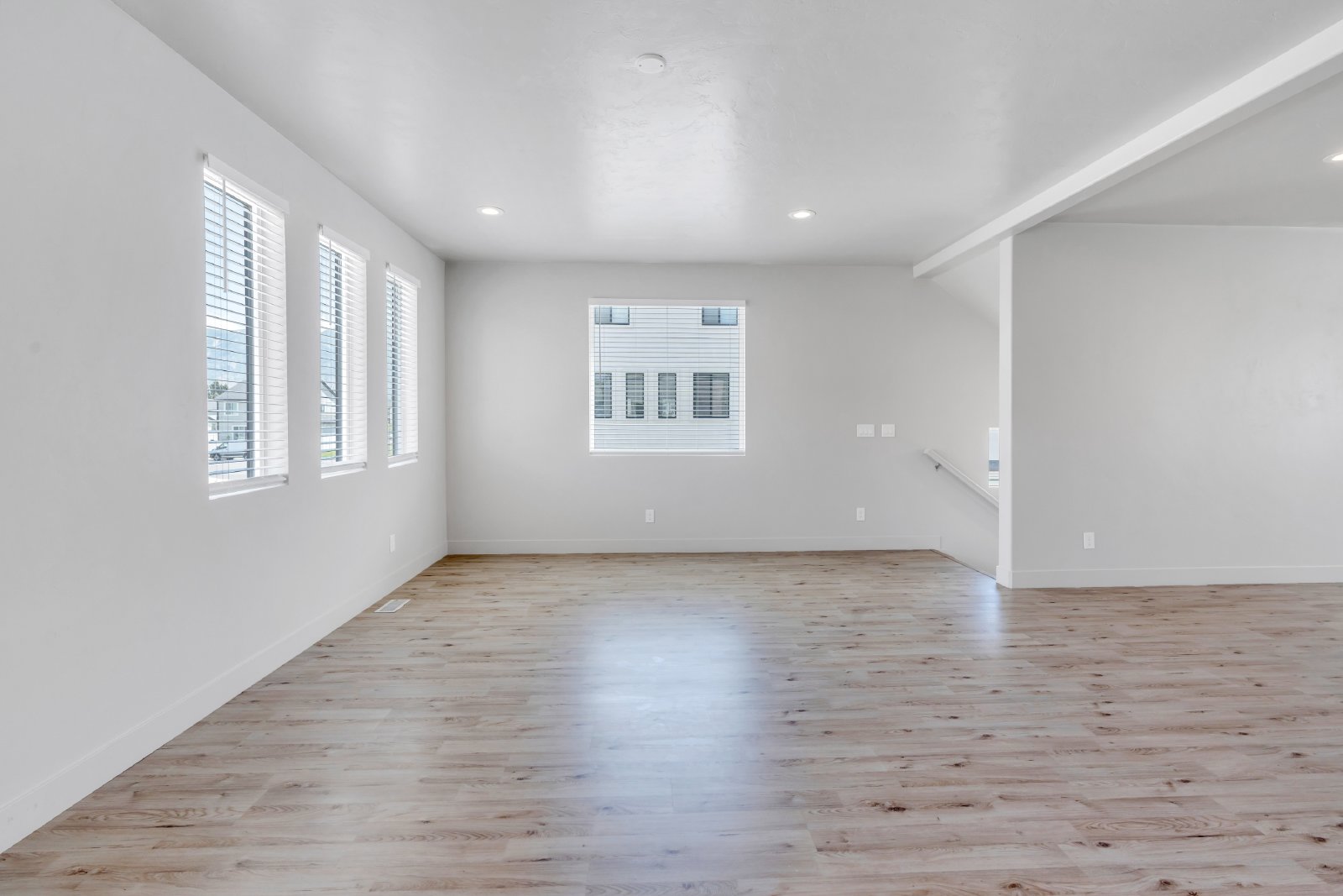 708 West Bronze Leaf Rd - 1 property image