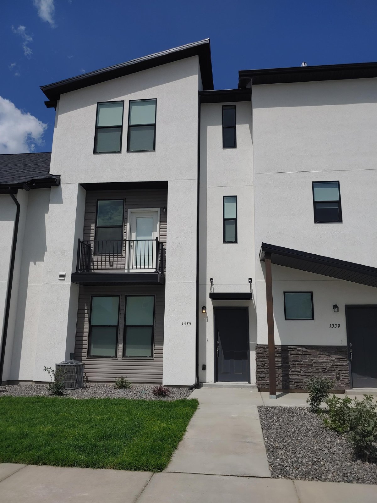 1335 E 1590 N - 1 property image