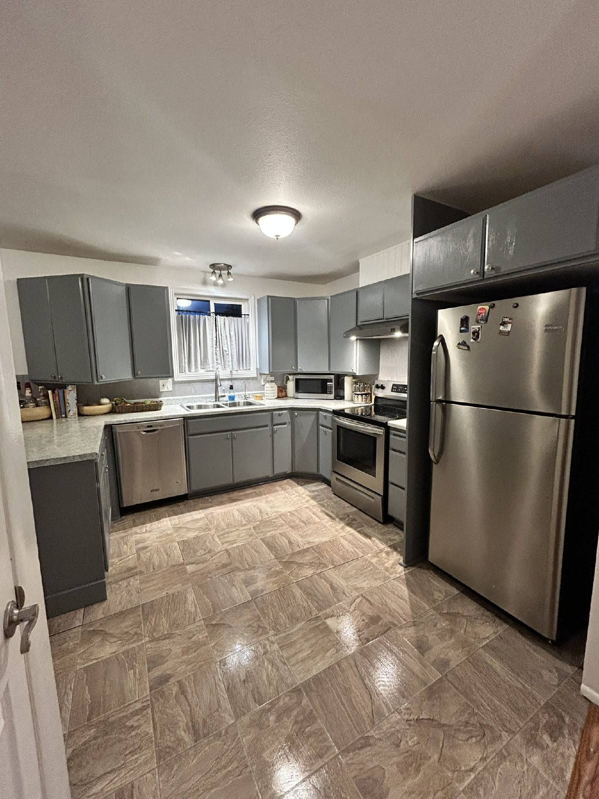 677 N 440 W - UP property image