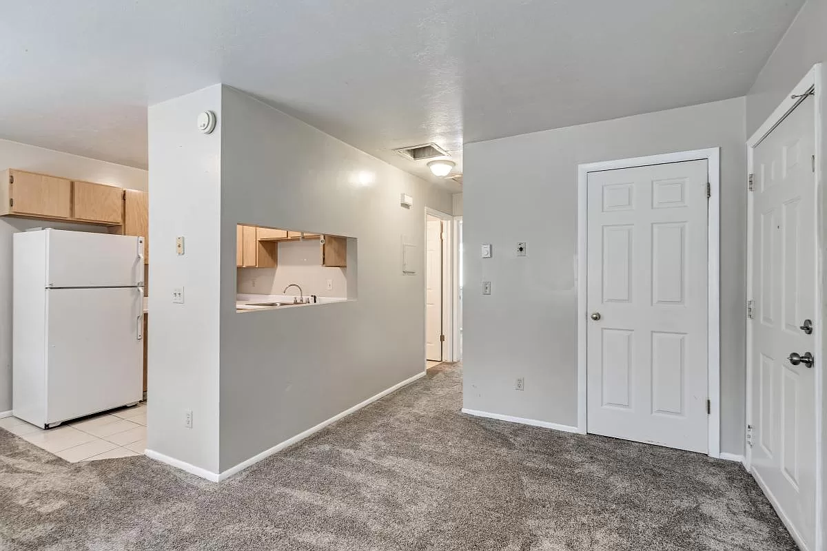 1557 W 200 S #A301 - 1 property image