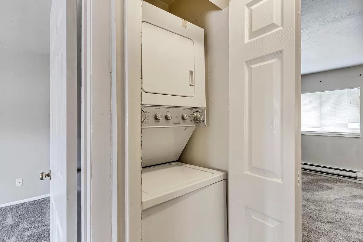1557 W 200 S #A301 - 1 property image