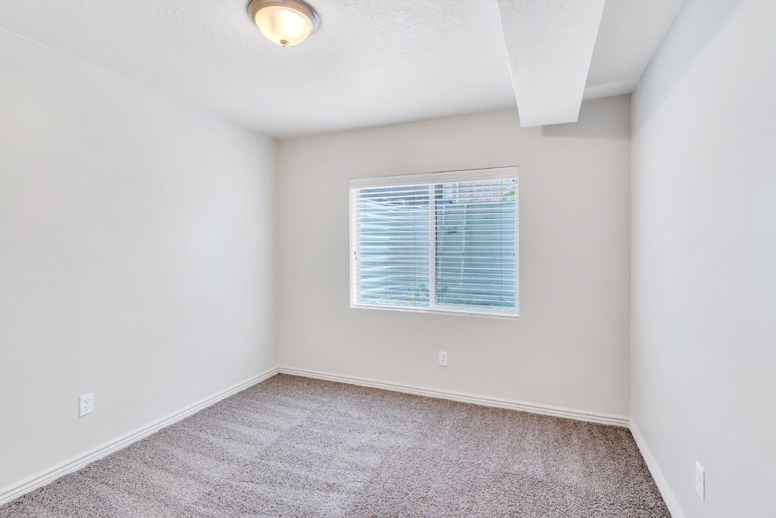 33 East 150 North - 1 property image
