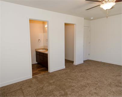 238/240/242/246 N 750 E - 246 property image