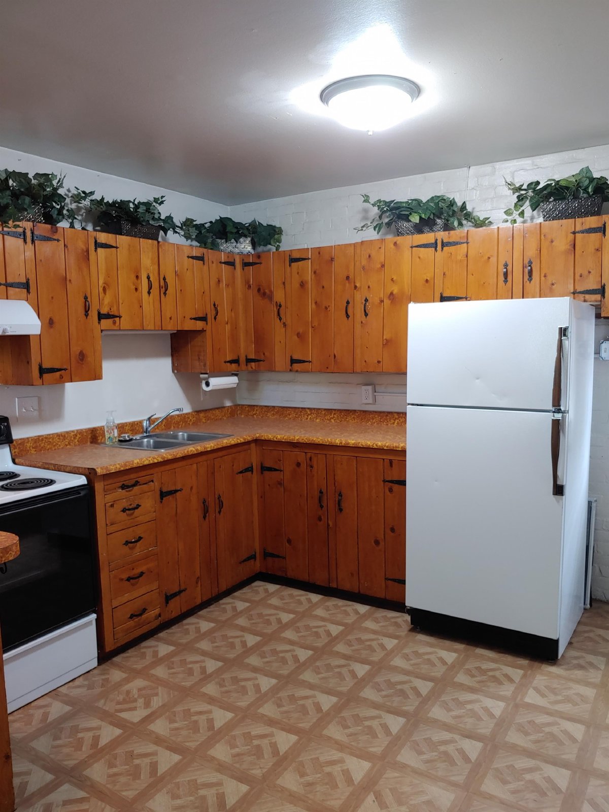 550 North Main Street - 1 property image