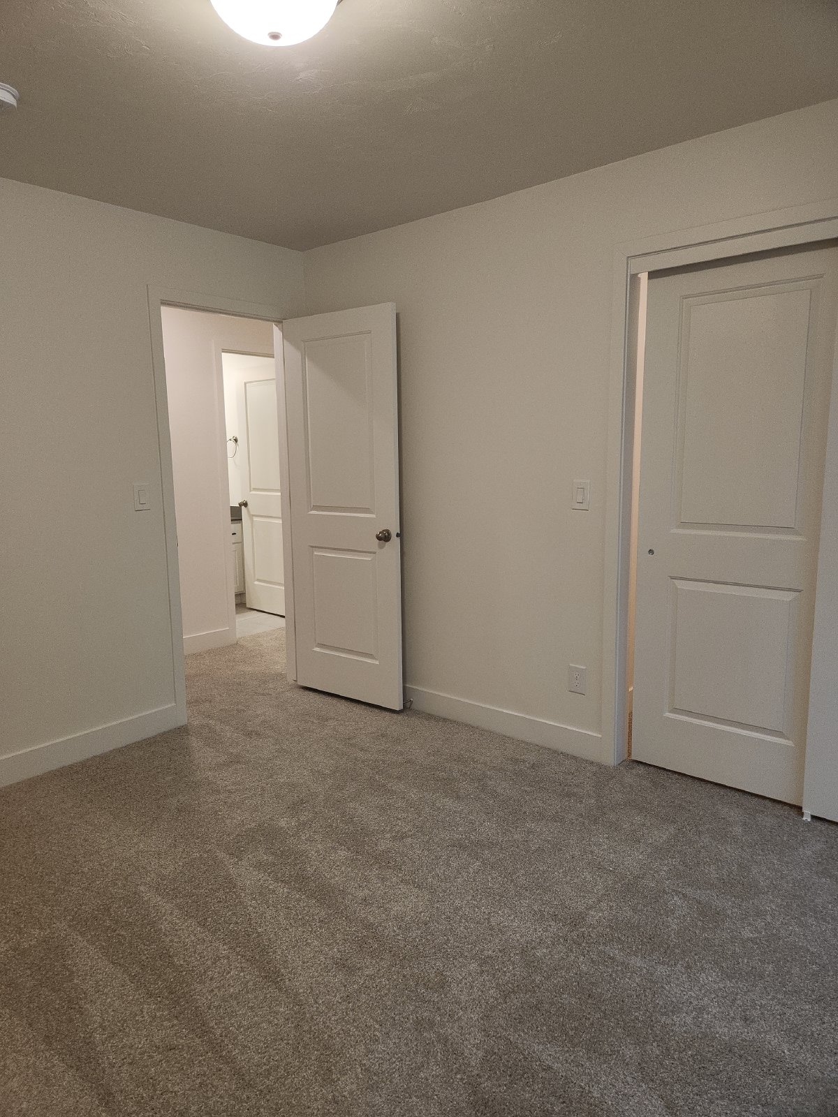 968 South 850 West - 1 property image