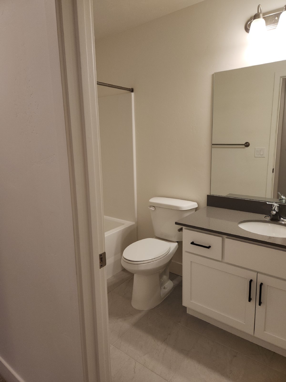 968 South 850 West - 1 property image