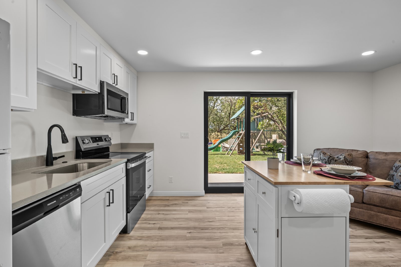 890 S 725 W - Bsmt - 1 property image