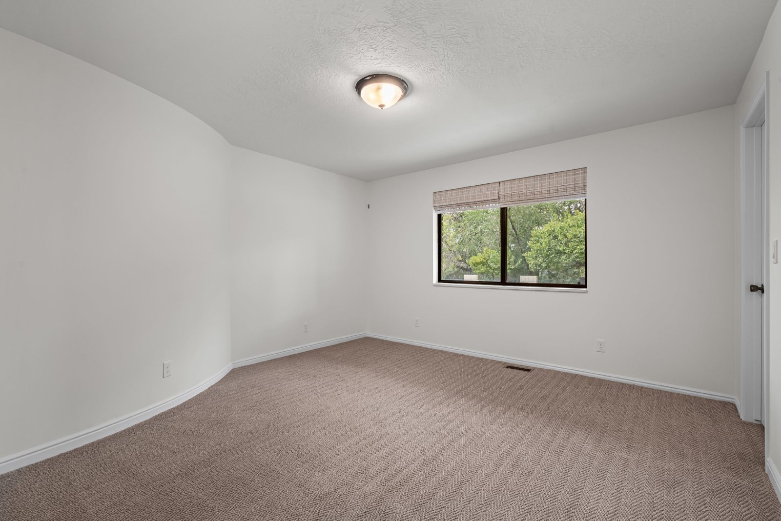 890 S 725 W - Bsmt - 1 property image