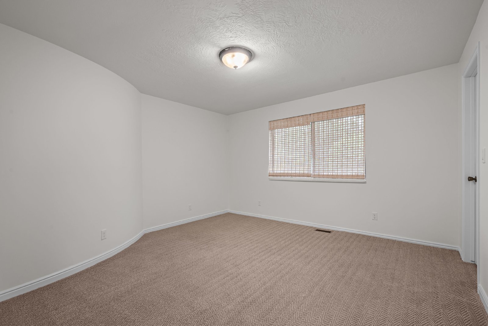 890 S 725 W - Bsmt - 1 property image