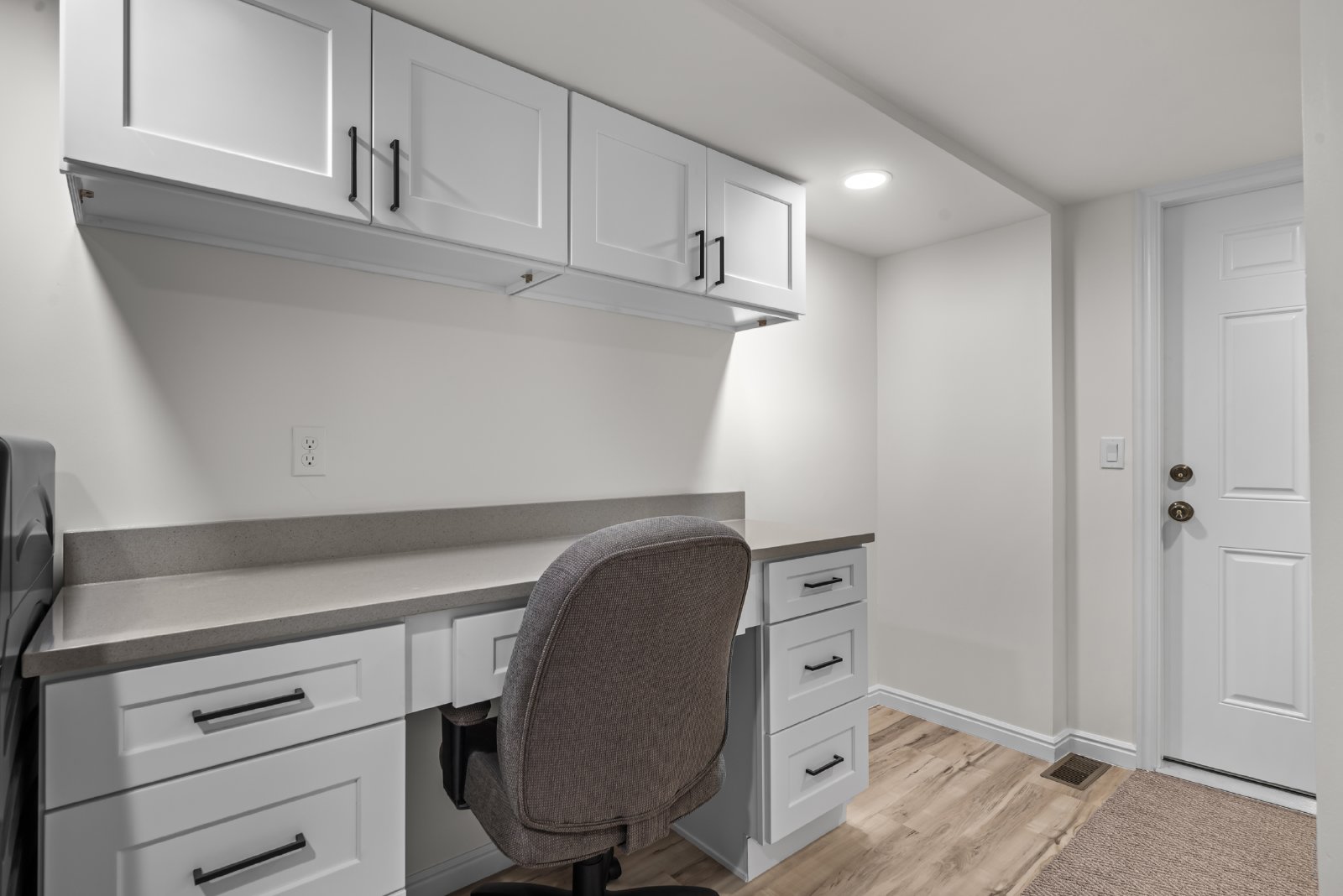 890 S 725 W - Bsmt - 1 property image