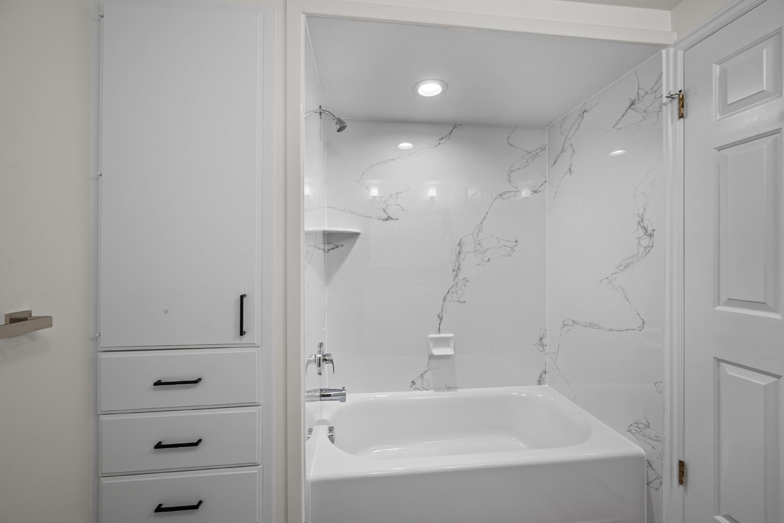 890 S 725 W - Bsmt - 1 property image