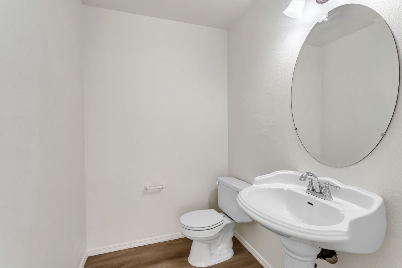 2867 West 400 South - 1 property image