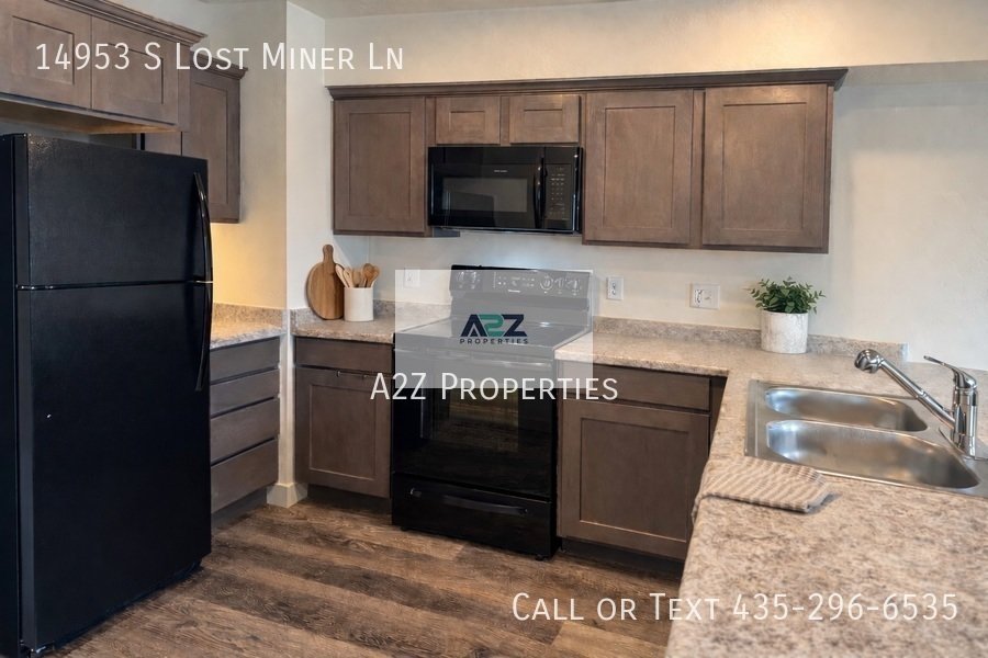 14949/14951/14953/14957 S Lost Miner Ln - 14949 (35D) property image